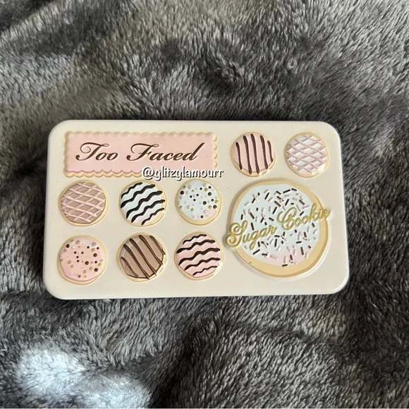 🍪Too Faced Sugar Cookie Eyeshadow Palette🍪 - Picture 4 of 5